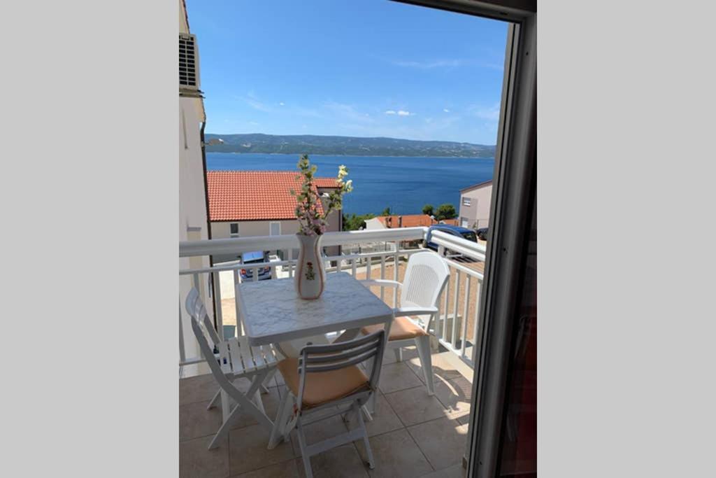 Apartment 4 With Pool And Amazing Sea View 洛克瓦罗戈兹尼察 外观 照片